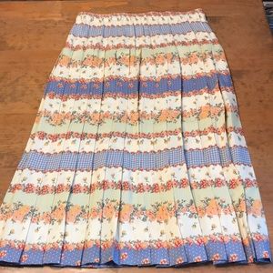 Marisa Christina midi length pleated skirt size medium